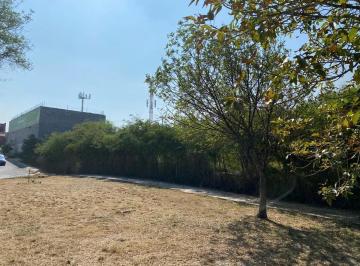 1 · Terreno en Venta Hacienda Mitras Zona Monterrey
