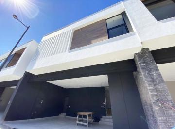 1 · Casa en Venta Brisas del Vergel Zona Carretera Nacional Monterrey