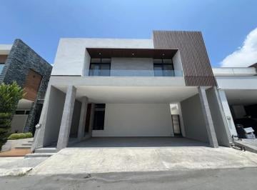 1 · Casa en Venta Laderas Residencial Zona Carretera Nacional Monterrey
