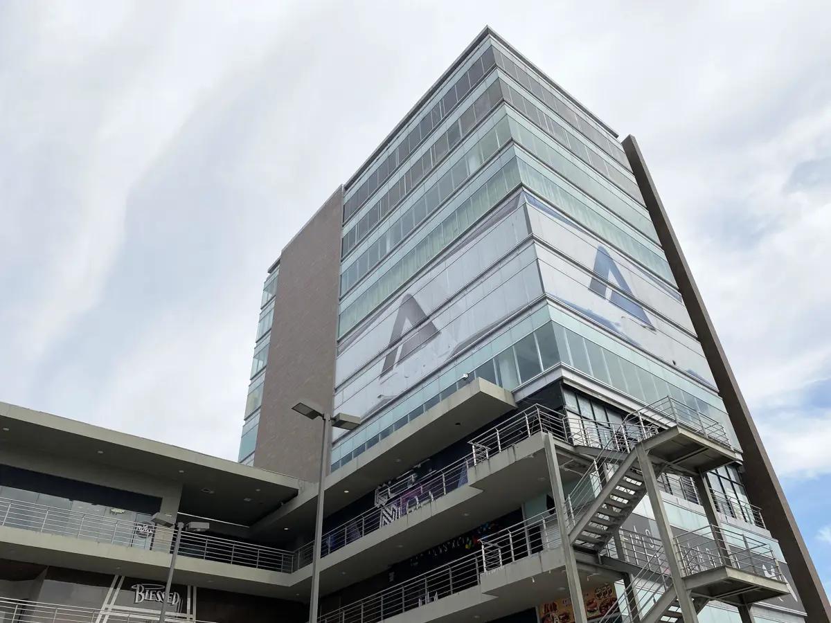 Commercial Office for Rent in Miguel Aleman, Guadalupe Area