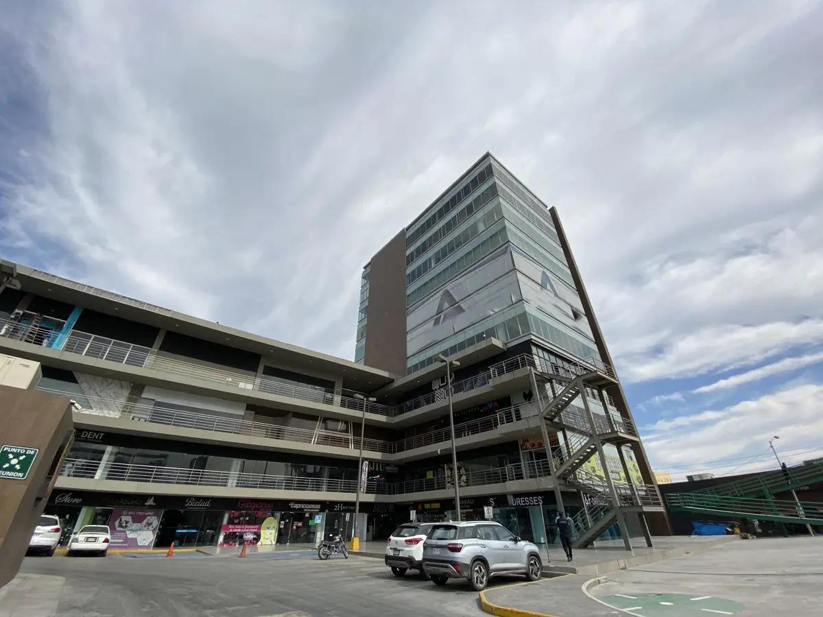 Commercial Office for Rent on Miguel Alemán Avenue, Guadalupe Area