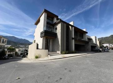 1 · Casa en Venta Club de Golf La Herradura Zona Carretera Nacional Monterrey