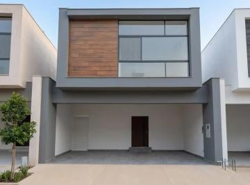 1 · Casa en Venta Vientos del Vergel Zona Carretera Nacional Santiago
