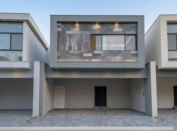 1 · Casa en Venta Vientos del Vergel Zona Carretera Nacional Santiago