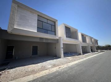 1 · Casa en Venta Vientos del Vergel Zona Carretera Nacional Santiago