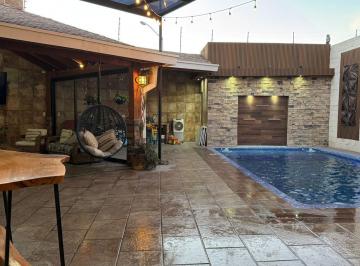 Casa · 242m² · 4 Recámaras · 3 Estacionamientos · Cumbres Jade Residencia en Venta