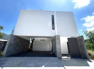 1 · Casa en Venta Amorada Residencial Zona Carretera Nacional Santiago