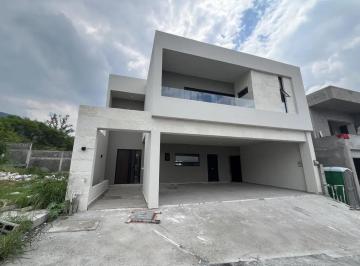 1 · Casa en Venta Pedregal de La Montaña Zona Carretera Nacional Monterrey