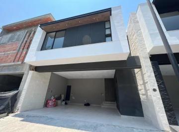 1 · Casa en Venta Brisas del Vergel Zona Carretera Nacional Monterrey