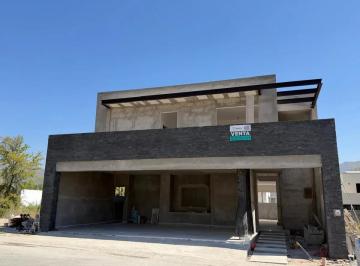 1 · Casa en Venta Residencial Campestre Zona Carretera Nacional Santiago