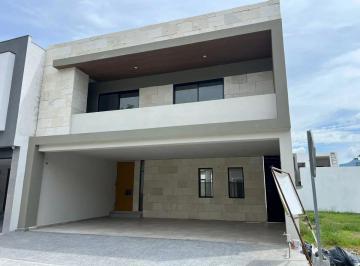1 · Casa en Venta Pedregal del Huajuco Zona Carretera Nacional Santiago