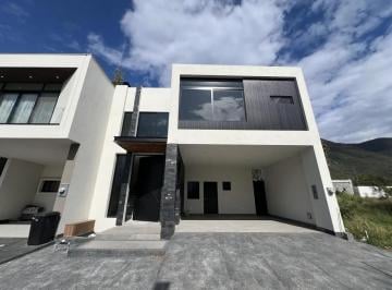 1 · Casa en Venta Los Cristales Zona Carretera Nacional Monterrey