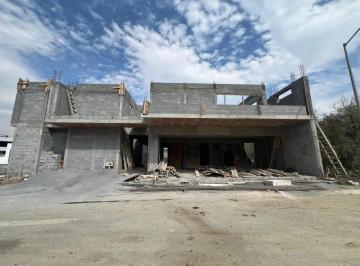 1 · Casa en Venta Sierra Alta Zona Carretera Nacional Monterrey