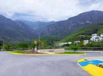 1 · Terreno Residencial en Venta Sierra Alta Zona Carretera Nacional Monterrey