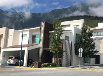 1 · Casa en Renta Colonia Sierra Alta Zona Carretera Nacional Monterrey