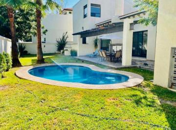 Casa de 3 habitaciones, Saltillo · Hermosa Casa con Alberca