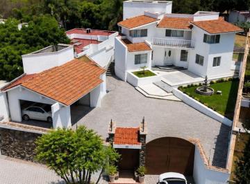 Casa · 380m² · 3 Recámaras · Oportunidad por Debajo de Su Valor Catastral, 1000 m de Terreno, Villas del Mesón Juriquilla