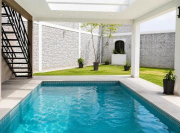 1 · Casa Sola en Renta Puebla Tlaxcalancingo Uvm con Alberca Techada Recámara Principal en Planta Baja