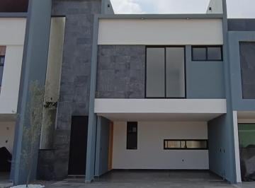 Casa de 3 habitaciones, Cuautlancingo · Casa en Venta en Cuautlancingo Atrás de Plaza San Diego