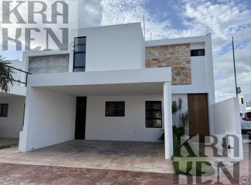 Casa en condominio · 210m² · 4 Recámaras · 2 Estacionamientos · Casa de 4 Habitaciones (1 en Pb) Dentro de Privada con Amenidades.