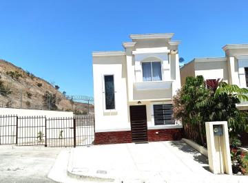 Casa de 2 habitaciones, Tijuana · En Verona Bonita Casa en Renta