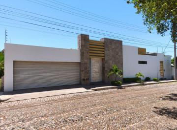 Casa de 3 habitaciones, Culiacán · Residencia en Venta en Colonia Chapultepec