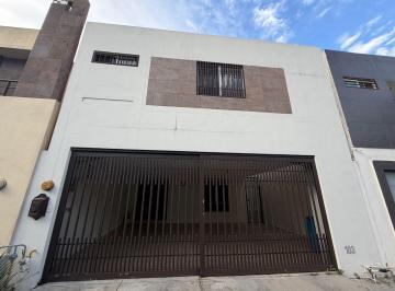 Casa · 180m² · 3 Recámaras · 2 Estacionamientos · Casa en Paseo de Cumbres 3 Sector
