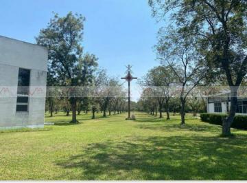 Rancho · 2108m² · 25 Recámaras · 9 Estacionamientos · Rancho en Venta en Carricitos
