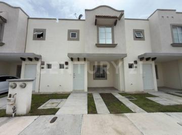 Casa · 82m² · 3 Recámaras · 2 Estacionamientos · Casa en Venta, Pueta Verona Querétaro, Qro.