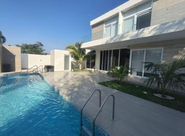 Casa de 4 habitaciones, Boca del Río · Residencia de Lujo en Fraccionamiento Rio El Doradocon 36 Paneles Solares
