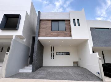 Casa de 4 habitaciones, San Luis Potosí · Casa con Recámara en Pb en Lomas de Chapultepec | $8.50 Mdp