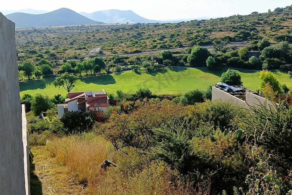 Residential Plot in the Exclusive Nautical Country Club in Tepeji del Río.