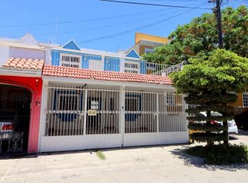 N/A · 🏡✨ Hermosa Casa en Venta en Fraccionamiento San Carlos ✨🏡