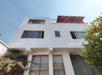 N/A · Casa en Venta en Rosedal, Coyoacán, 4 Recámaras y Jardín