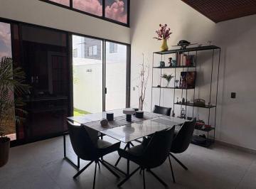 Casa de 3 habitaciones, Querétaro · Casa en Venta con Recamara en Planta Baja en Juriquilla Querétaro
