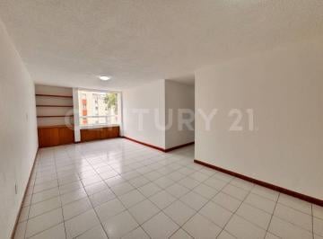 Estancia (área sala comedor) · Departamento de 99 m², 3 Recámaras y Excelente Ubicación en Tlalpan, La Joya.