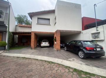 Casa de 3 habitaciones, Tlalpan · Casa en Venta Colinas del Bosque
