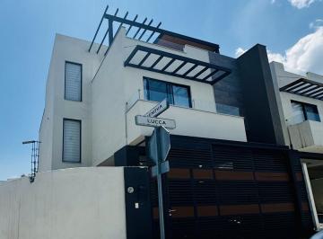 Casa · 3 Recámaras · Casa en Renta en Porto Cumbres, Dominio Cumbres, García, Nuevo León