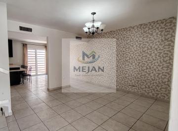 Casa · 143m² · 3 Recámaras · 2 Estacionamientos · Casas en Venta en Villa Romana