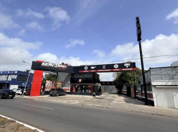Local comercial · 892m² · 10 Estacionamientos · Bodega / Local Comercial Sobre Av, Ideal Para Taller Mecanico