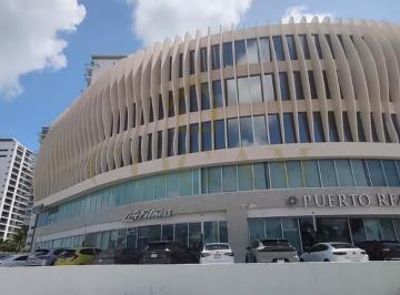 Oficina · 161m² · 5 Estacionamientos · Oficina en Renta en Puerto Cancun Nido de 161.36 m²