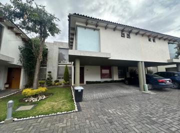 Casa en condominio · 242m² · 3 Recámaras · 3 Estacionamientos · Se Renta Casa en Bosques de Las Fuentes Calimaya