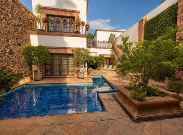 1 · Casa o Local en Venta en El Centro Histórico de Querétaro