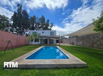 Casa · 220m² · 2 Recámaras · 10 Estacionamientos · Casa de Campo en Venta en Granjas de La Florida