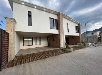 Casa de 4 habitaciones, San Cristóbal de las Casas · Casa en Venta en Privada Cartagena, San Cristobal de Las Casas