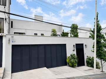 Casa de 4 habitaciones, Naucalpan de Juárez · Casa en Venta en Lomas de Tecamachalco Remodelada