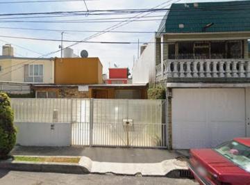 Casa de 3 habitaciones, Azcapotzalco · Casa en Venta en Prados del Rosario, Azcapotzalco, Cdmx, Cll.