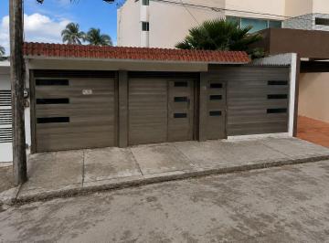 Casa · 200m² · 3 Recámaras · 2 Estacionamientos · Casa en Venta | Jardines de Mocambo – Boca del Río, Ver.