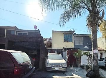 Casa de 2 habitaciones, Tonalá · Casa en Dos Niveles en Venta con 68 m² en Tonalá con 2 Recámaras