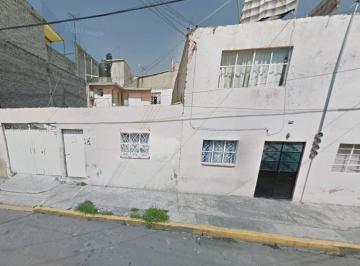 Casa de 3 habitaciones, Nezahualcóyotl · Casa de 100 m² de Terreno con 3 Recámaras en Venta en Nezahualcóyotl